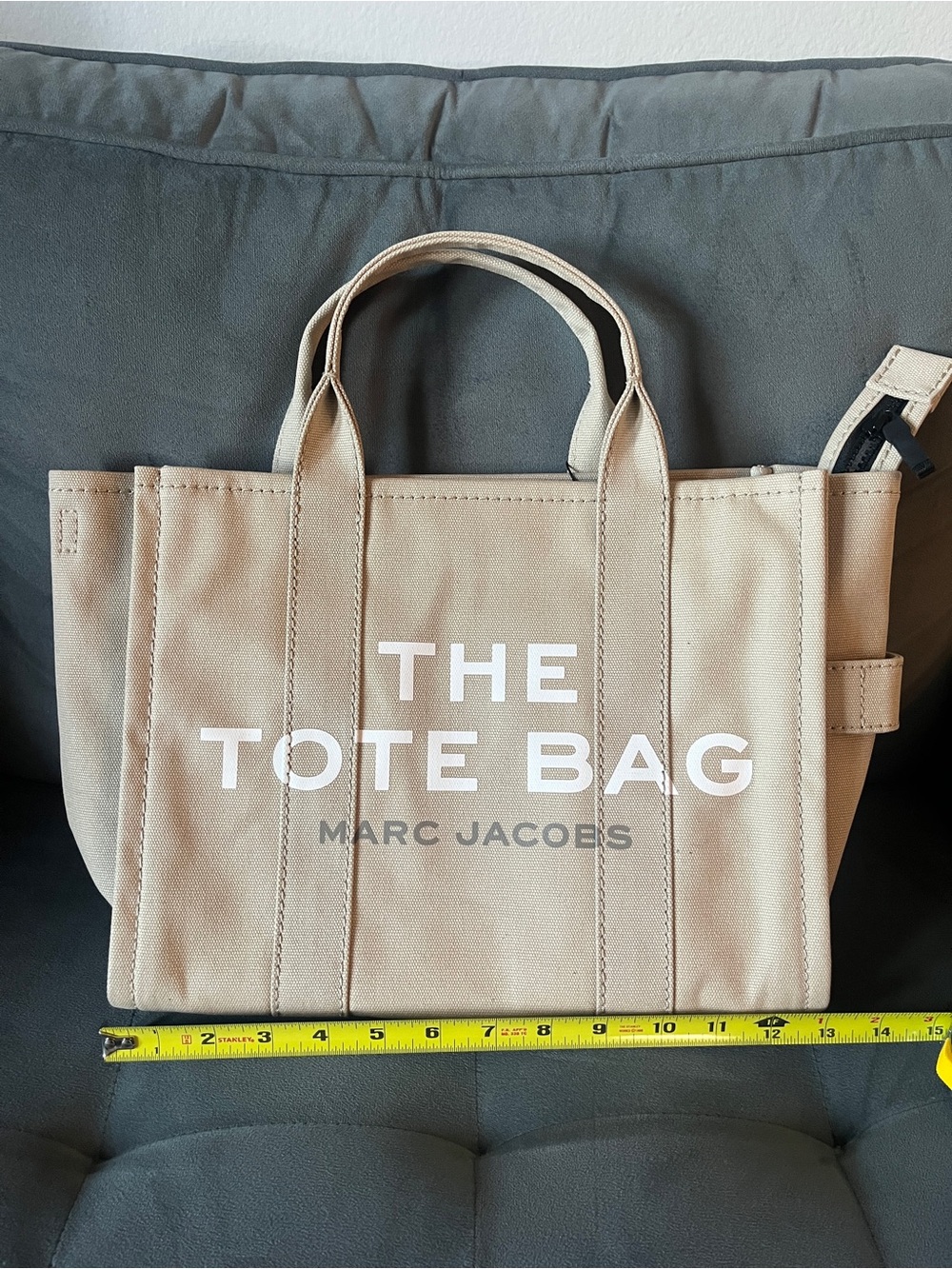 Marc Jacobs The Tote Bag Medium Beige